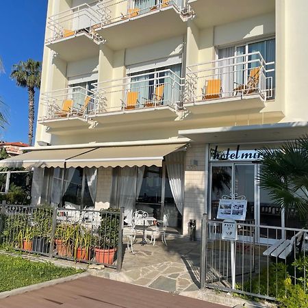 Hotel Miramare Diano Marina Buitenkant foto
