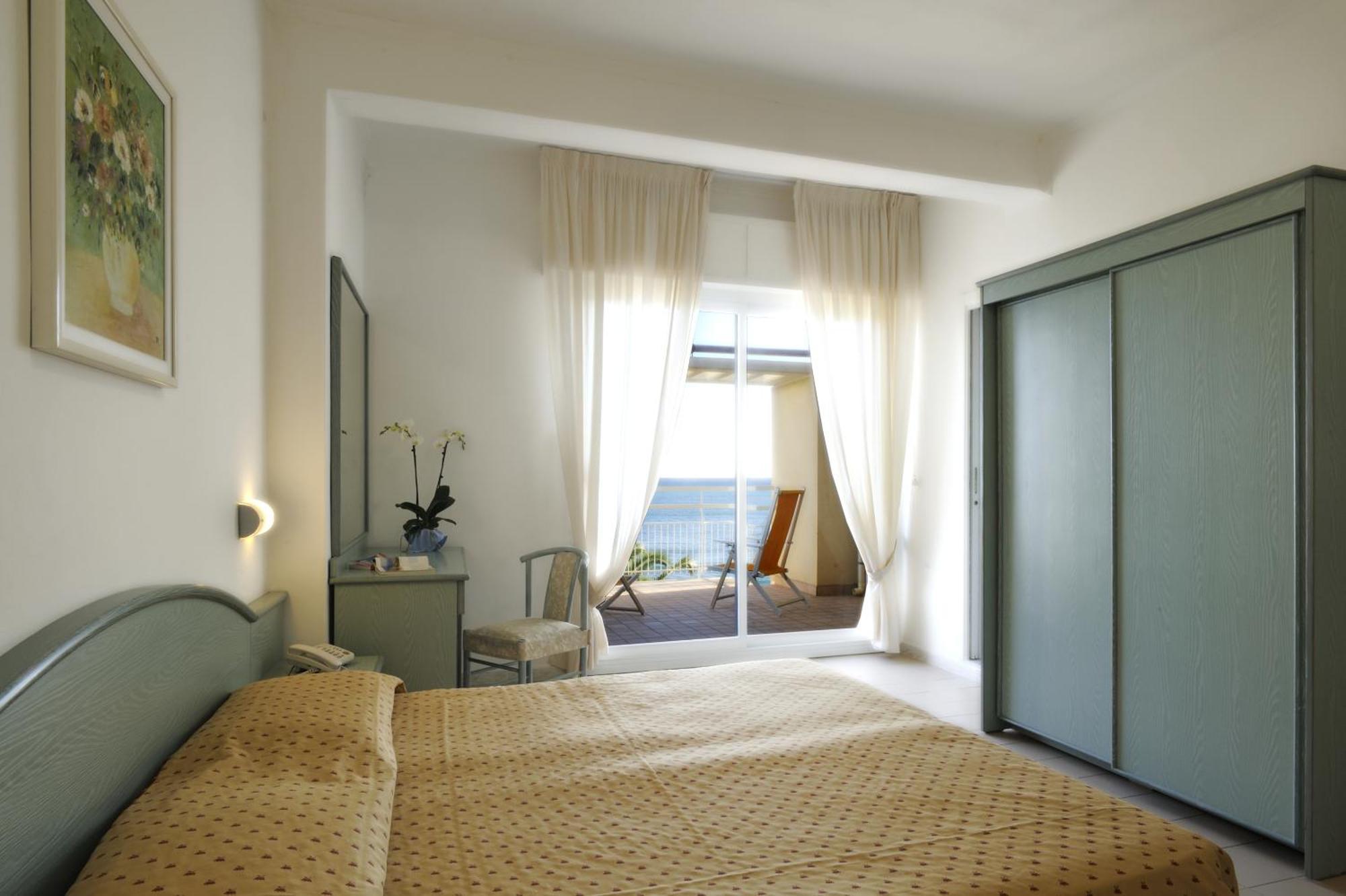 Hotel Miramare Diano Marina Kamer foto